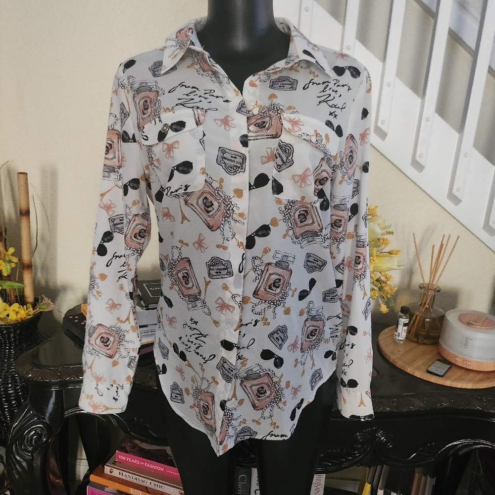 KARL LAGERFELD PARIS Whimsical Signature-Printed Blouse size M NWOT - Picture 3 of 8